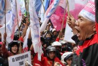 Buruh Jakarta Minnta UMP Rp 3,9 Juta