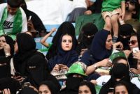 Pertama! Perempuan Saudi Akhirnya Nonton di Stadion