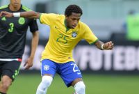 Gelandang Brazil Fred Dikabarkan Makin Dekat ke MU