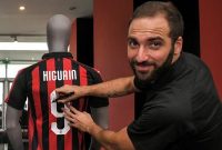 Higuain Curhat Soal Kepindahannya ke AC Milan