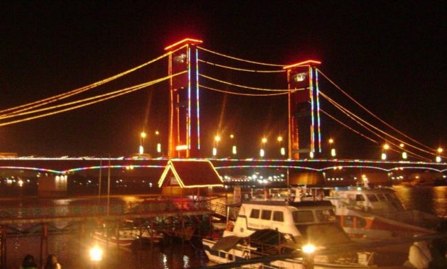 Jembatan Ampera Ditutup Saat Malam Tahun Baru