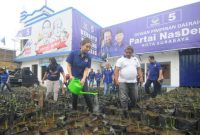 Peduli Lingkungan, Nasdem Bagikan Benih Padi Bagi 2.670 Warga Surabaya