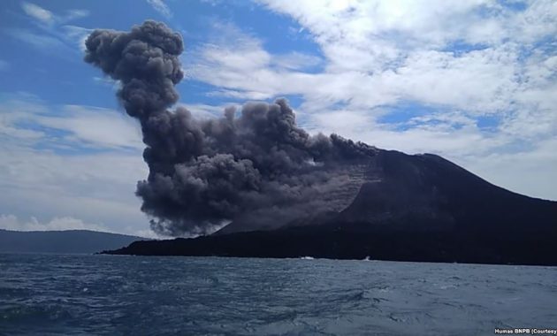 PVMBG: Hari Minggu, Gunung Anak Krakatau Alami 46 Kali Kegempaan Letusan