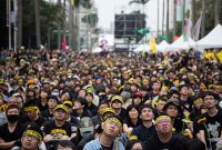 Pengacara Hongkong Ikut Turun ke Jalan Lawan Cina