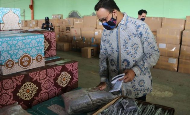 Anies Distribusikan 20 Juta Masker Kain Gratis Untuk Warga Jakarta
