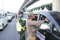 4.599 Kendaraan Arah ke Jakarta Diputarbalik di Cikampek