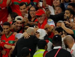 Alasan Suporter Maroko Bersiul Saat Lawan Pegang Bola