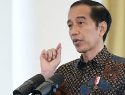 Jokowi Perkenalkan Prabowo-Erick Thohir Sebagai Capres dalam Acara HIPMI