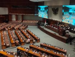 DPR Tunda Rapat Evalusi Pemilu 2024 Karena KPU ‘Sibuk’ di MK